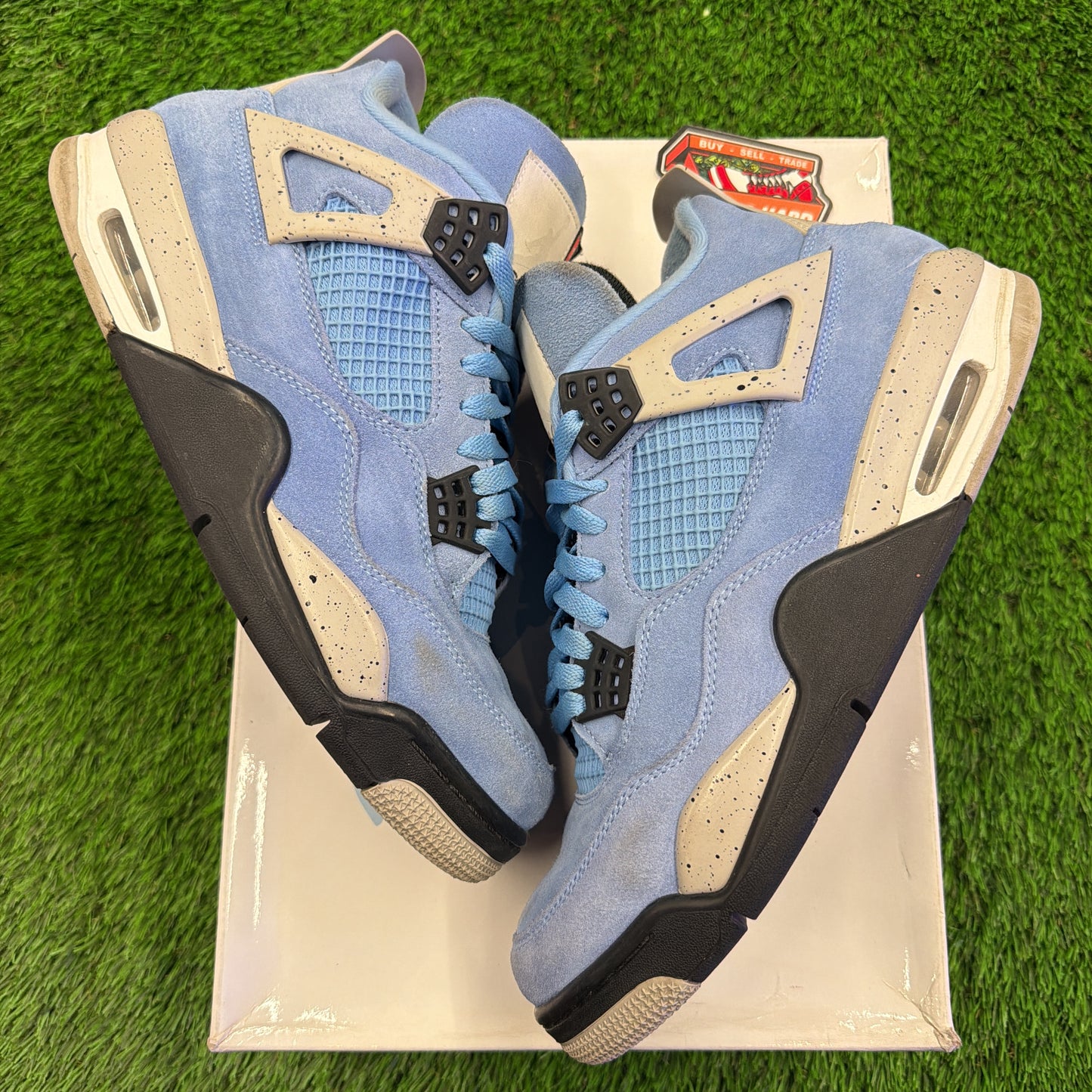 Air Jordan 4 Retro 'University Blue'