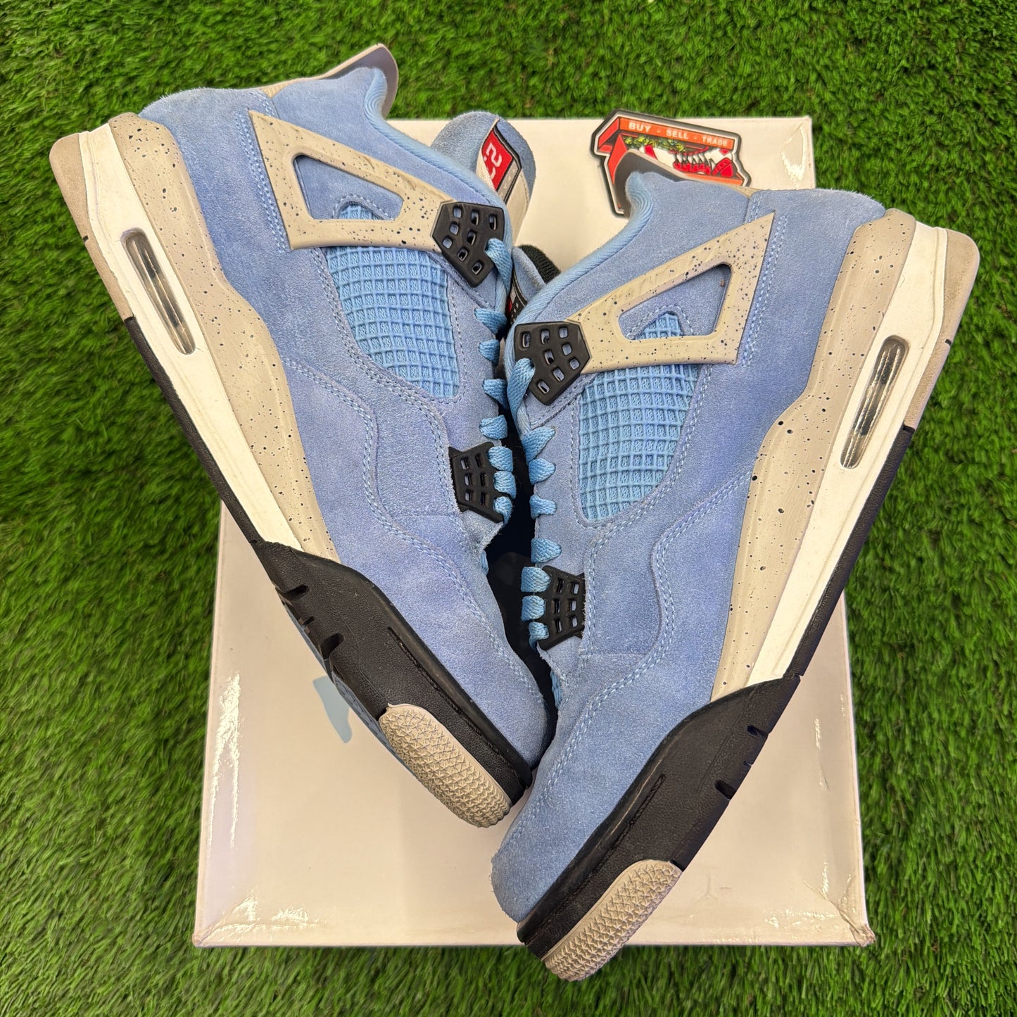 Air Jordan 4 Retro 'University Blue'