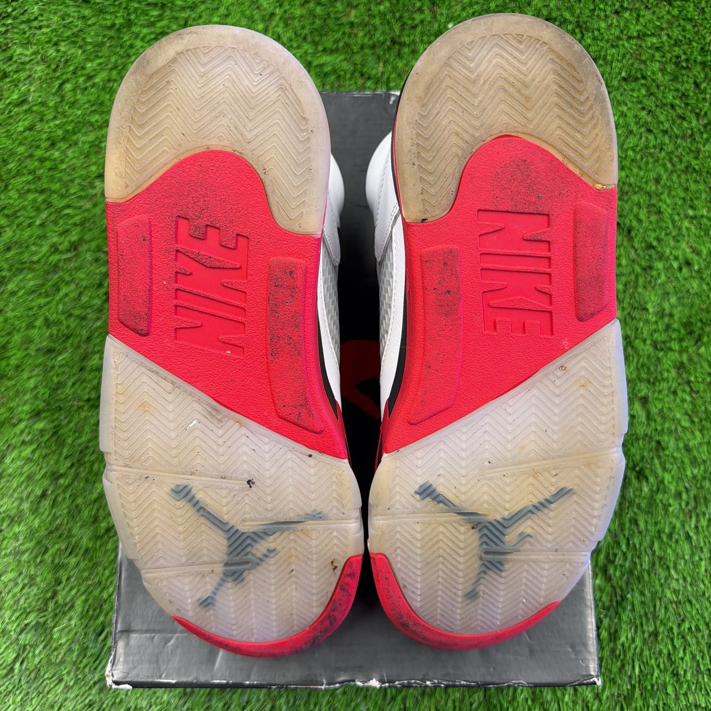Air Jordan 5 Retro 'Fire Red' 2025