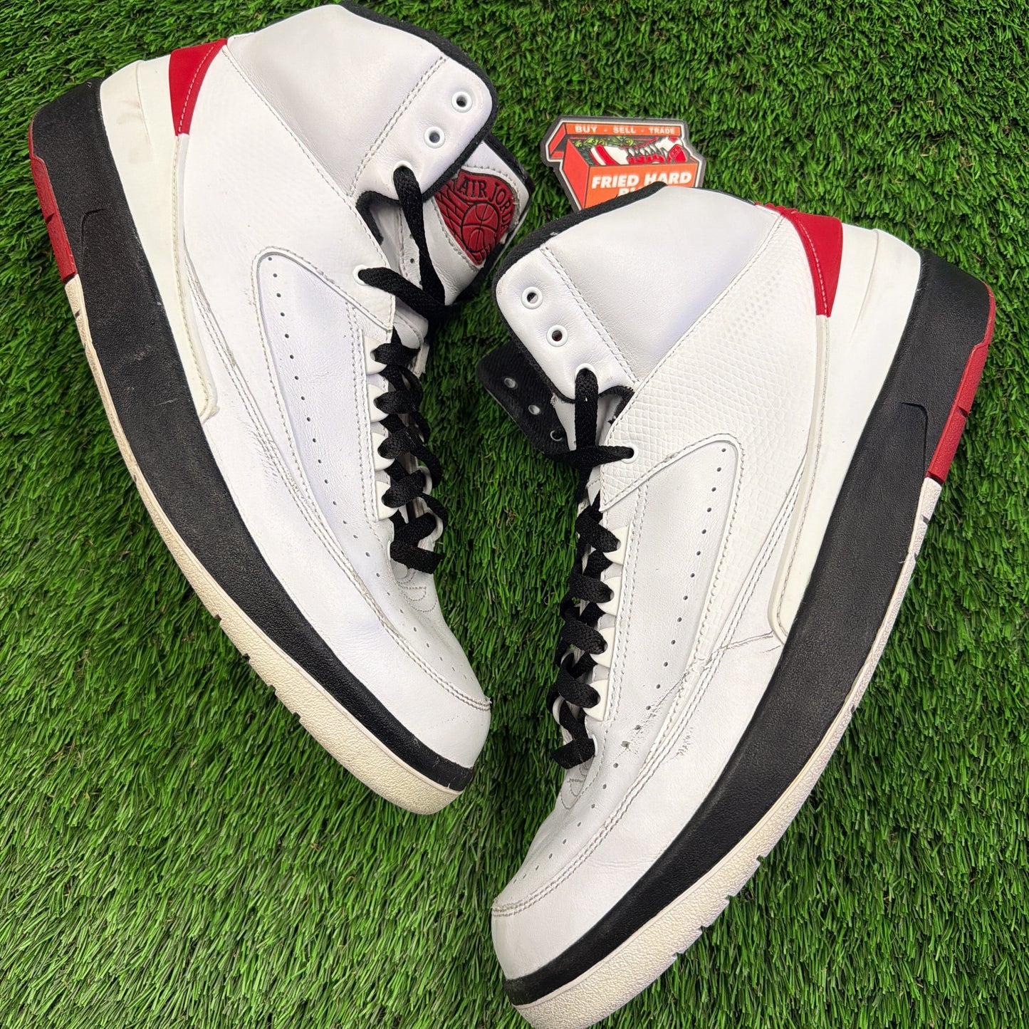 Air Jordan 2 Retro 'Chicago' 2022