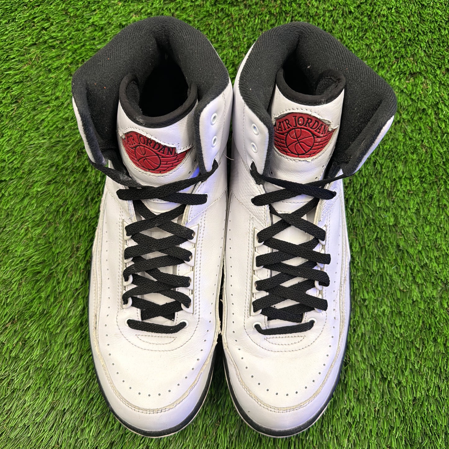 Air Jordan 2 Retro 'Chicago' 2022