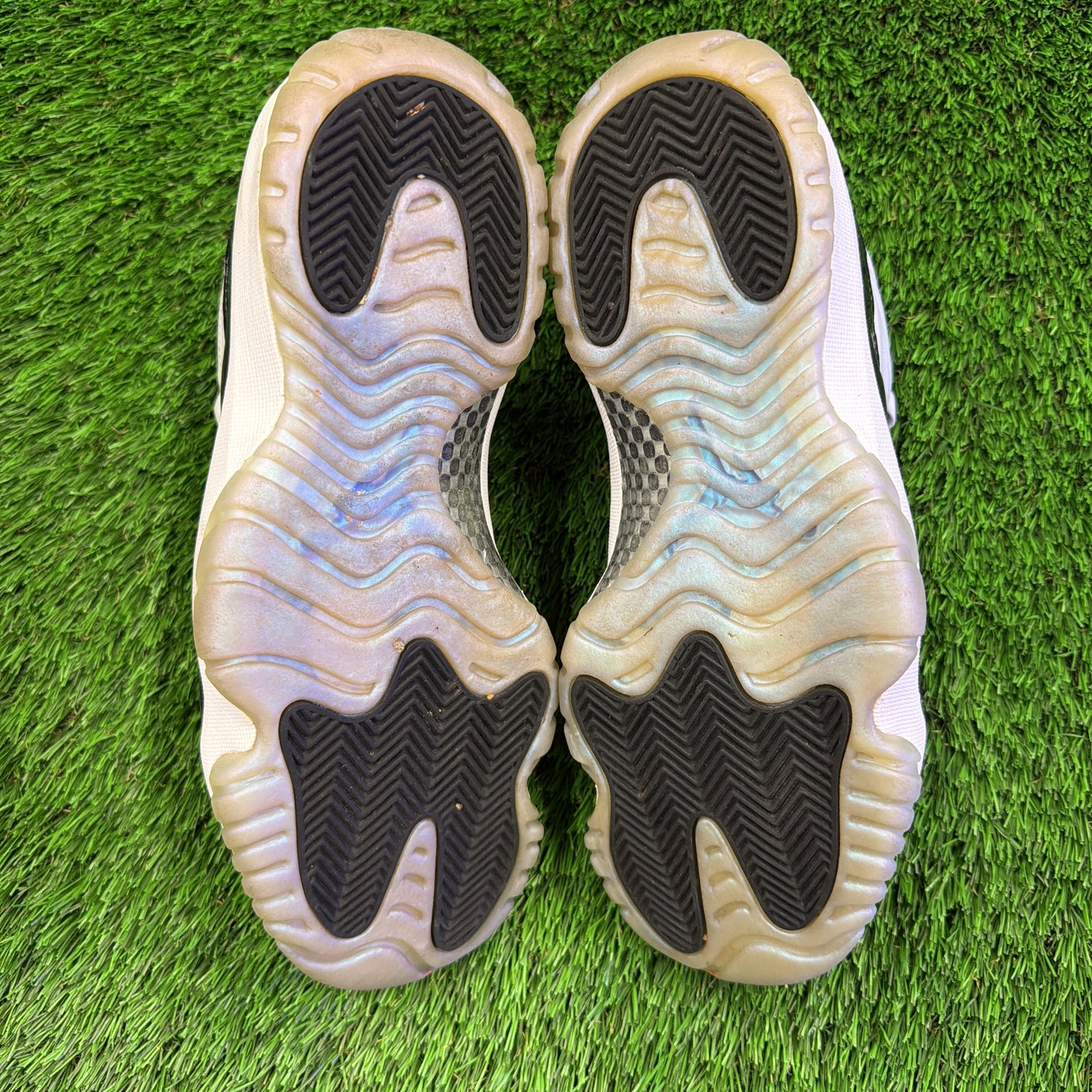 Air Jordan 11 Retro Low 'Emerald'