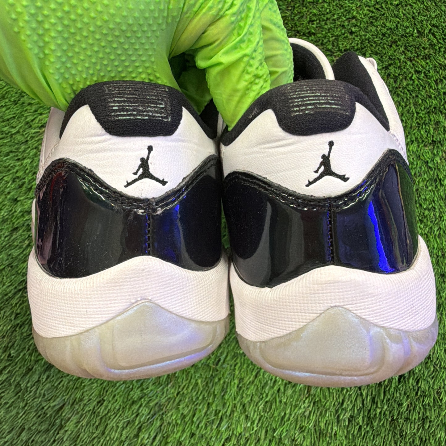 Air Jordan 11 Retro Low 'Emerald'