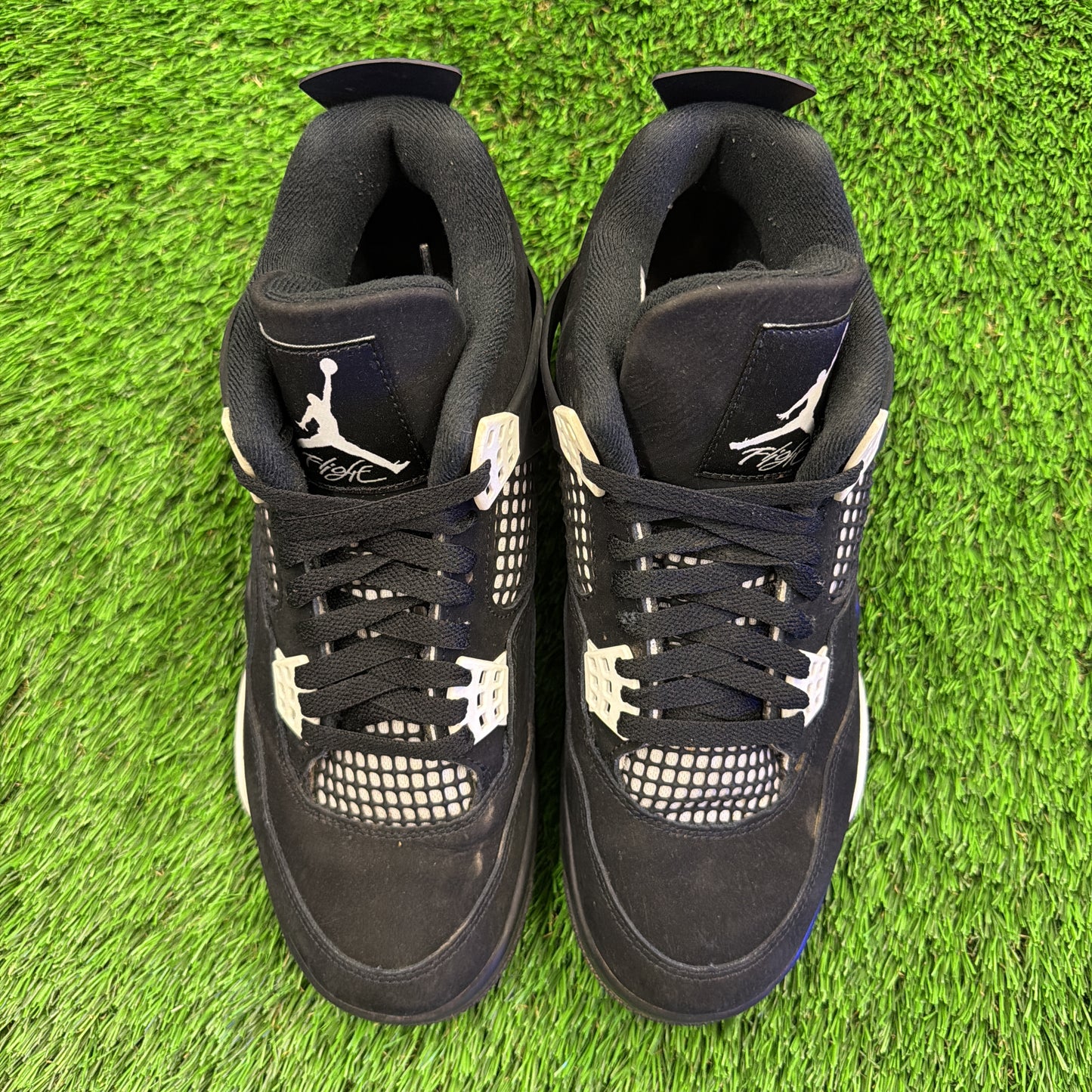 Jordan 4 Retro White Thunder