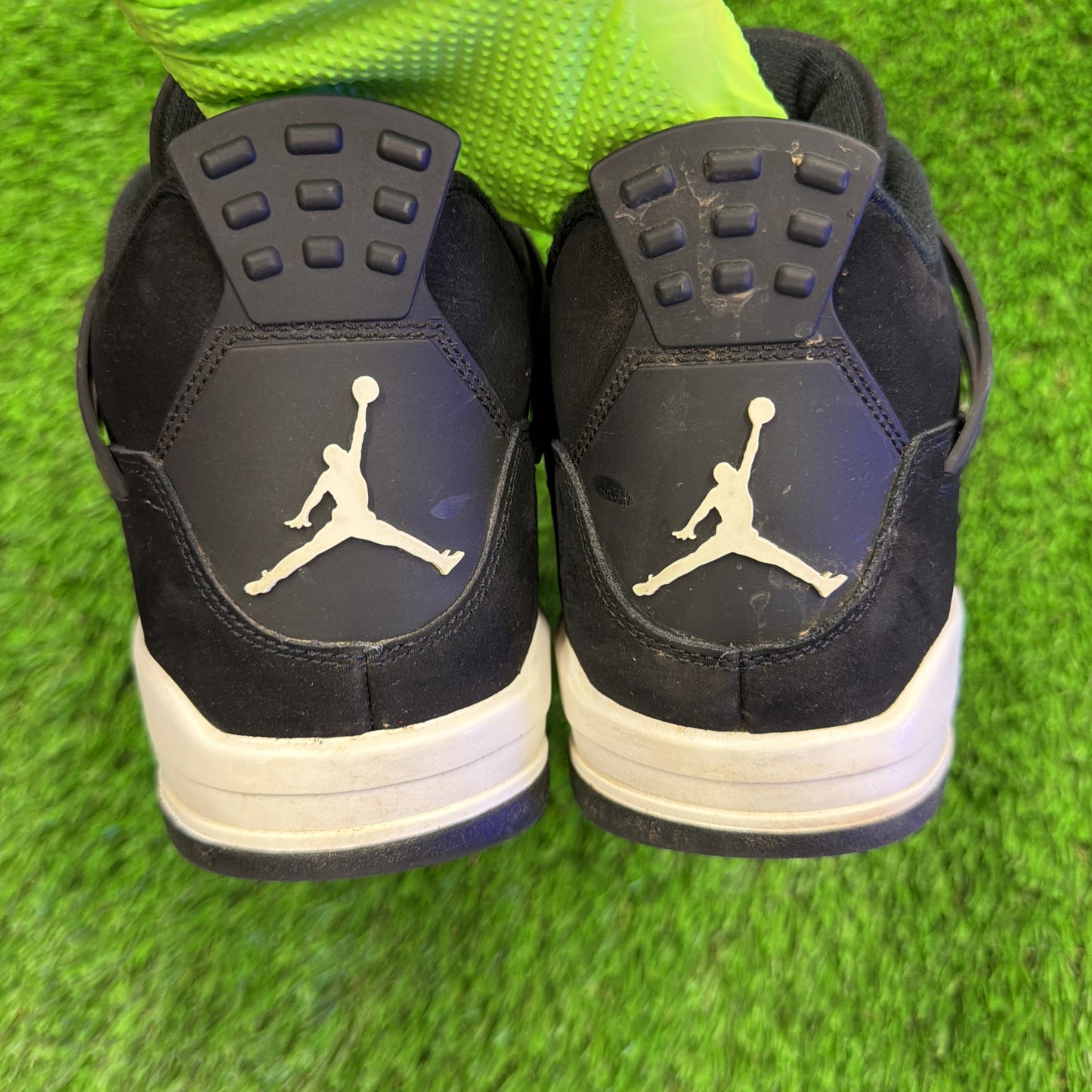 Jordan 4 Retro White Thunder