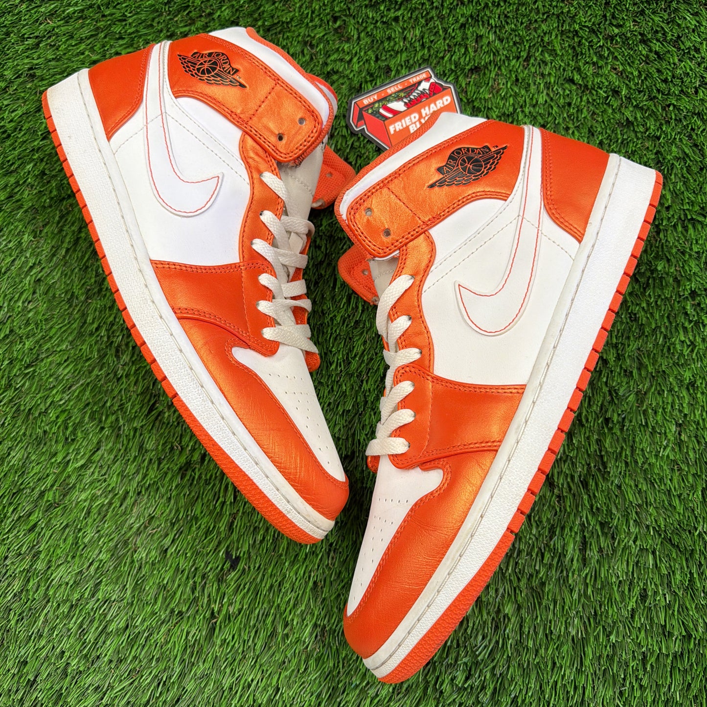 Air Jordan 1 Mid SE 'Electro Orange'