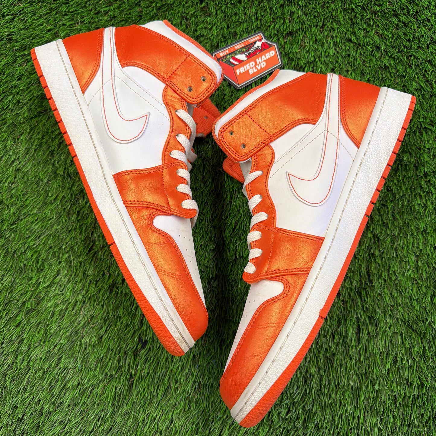 Air Jordan 1 Mid SE 'Electro Orange'