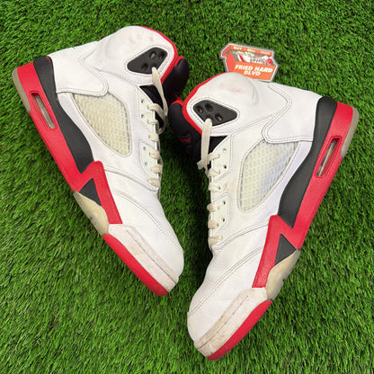 Air Jordan 5 Retro 'Fire Red' 2025