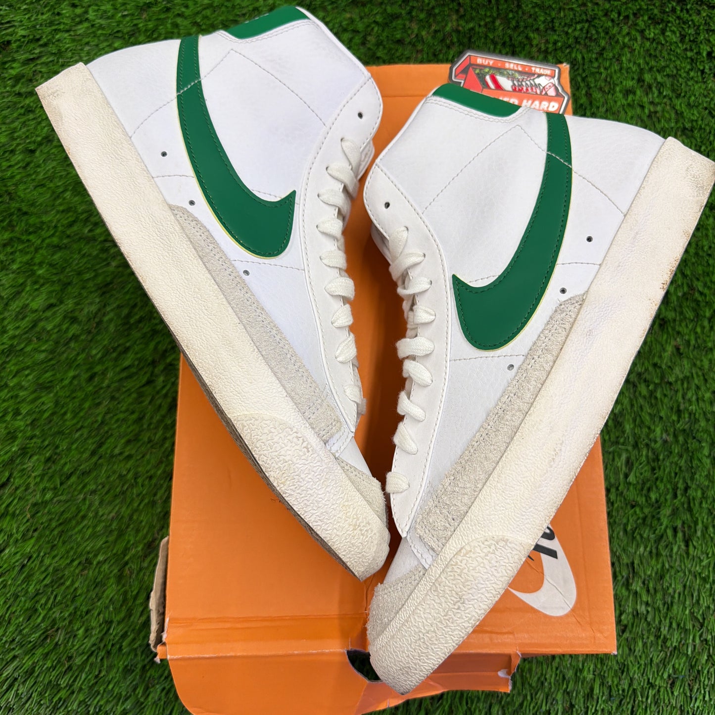 Nike Blazer Mid '77 Vintage 'White Pine Green'