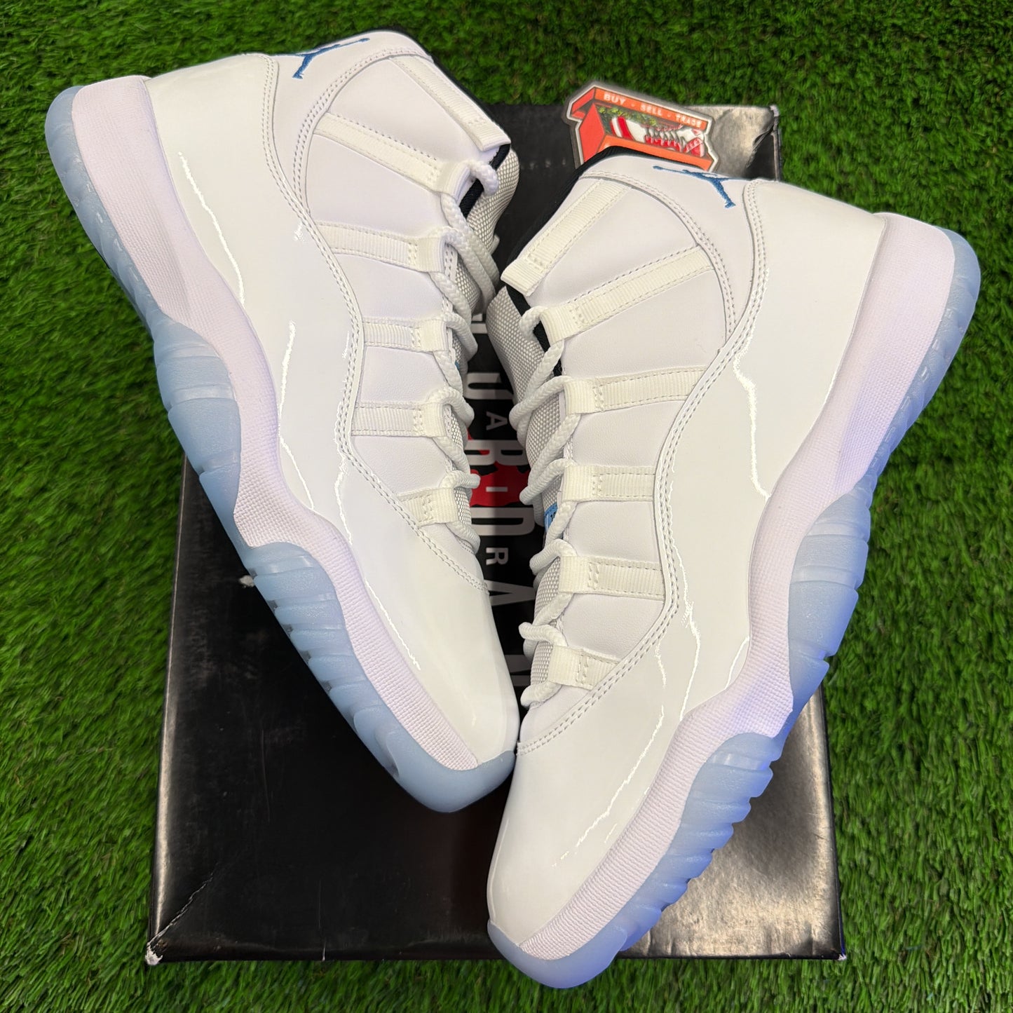 Air Jordan 11 Retro 'Legend Blue / Columbia' 2024