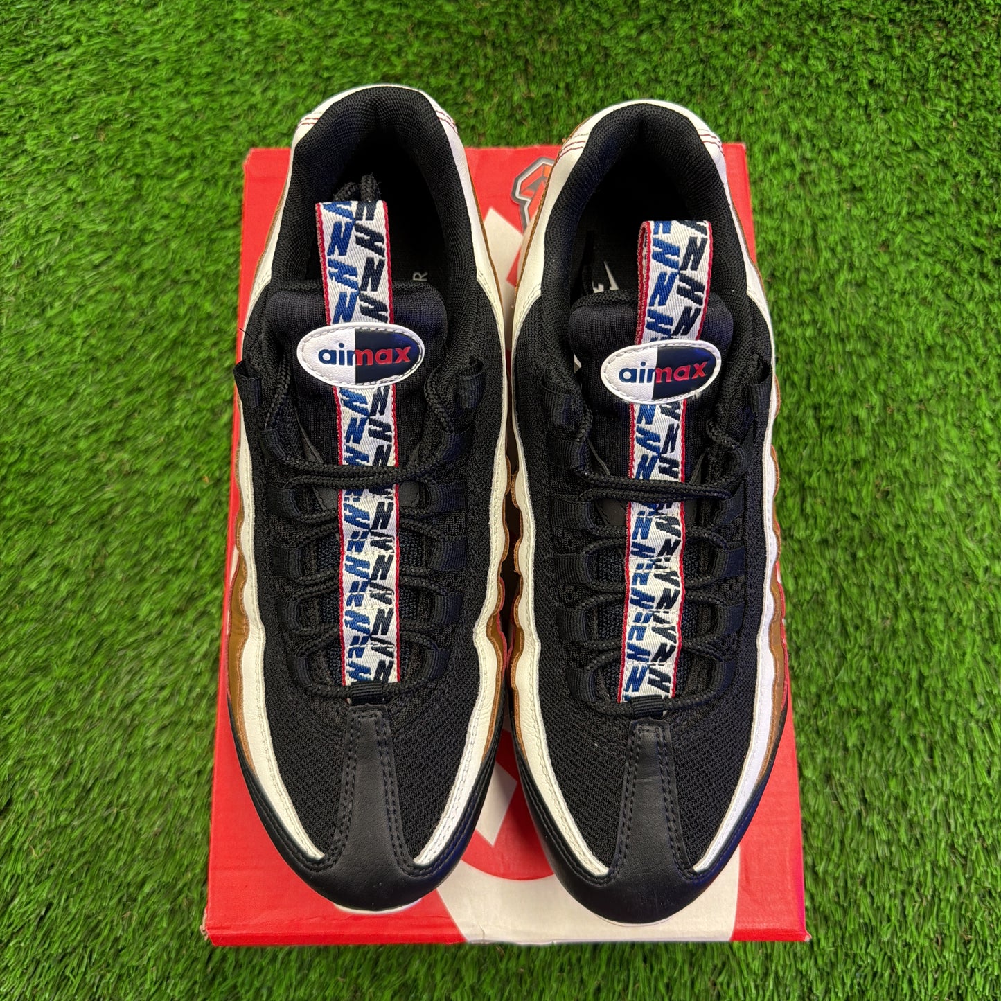 Nike Air Max 95 Premium 'Pull Tab'