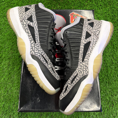 Air Jordan 11 Retro Low IE 'Bred' 2021