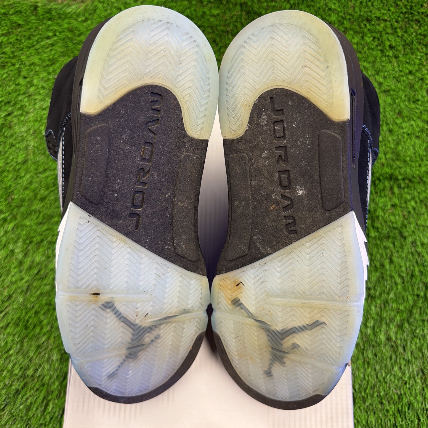 Air Jordan 5 Retro 'Black Carolina / UNC' 2026