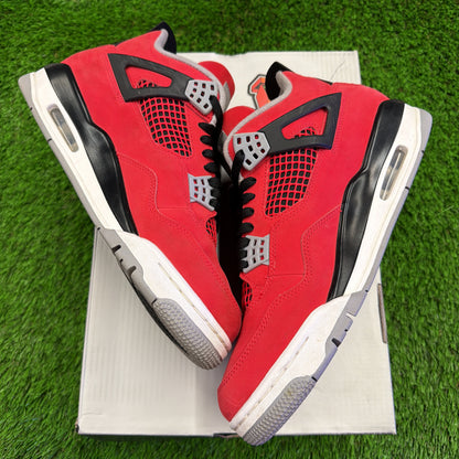 Jordan 4 'Toro Bravo'