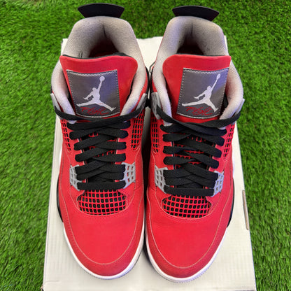 Jordan 4 'Toro Bravo'