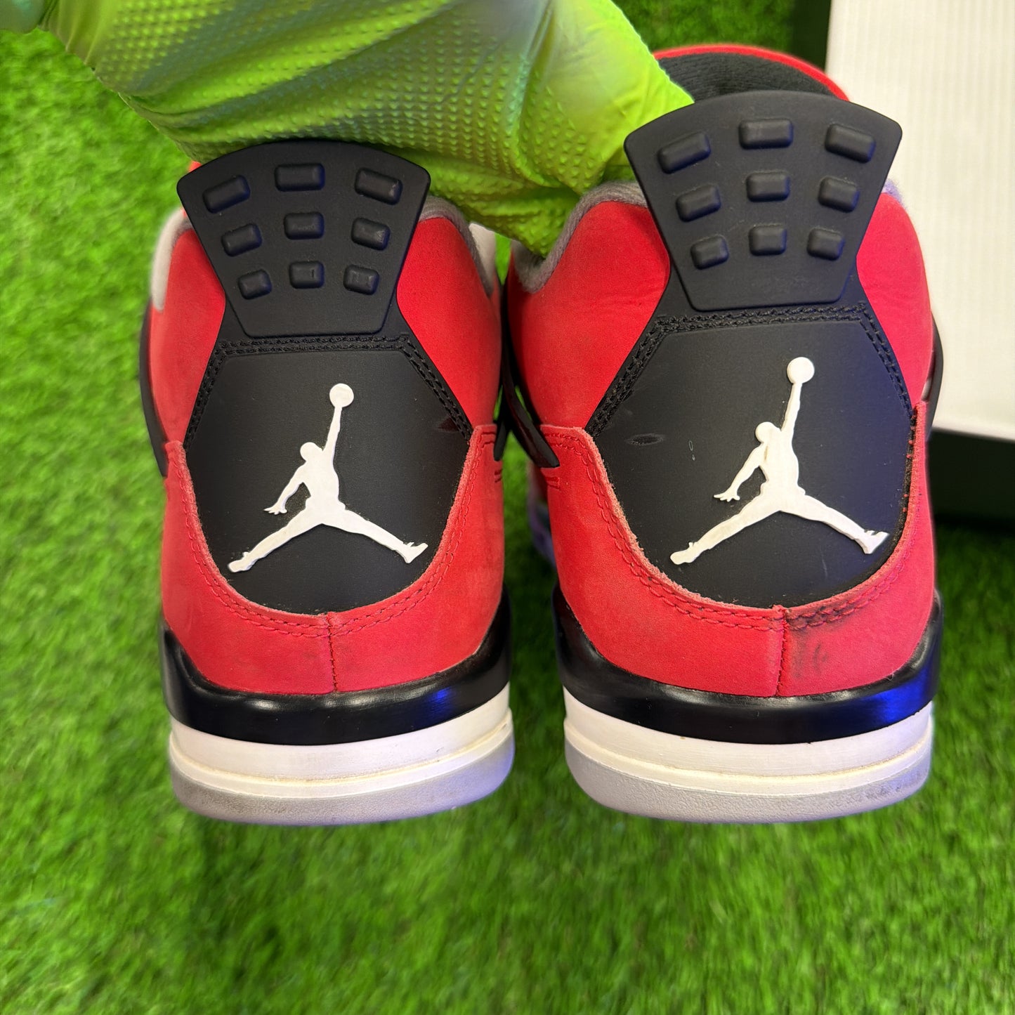 Jordan 4 'Toro Bravo'
