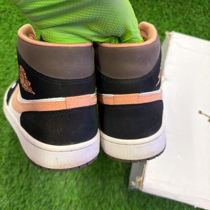 Wmns Air Jordan 1 Mid SE 'Peach Mocha'