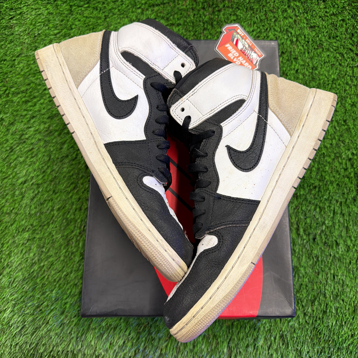 Air Jordan 1 Retro High OG 'Stage Haze'