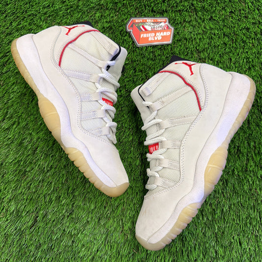 Jordan 11 Retro Platinum Tint (GS) SIZE 5Y/6.5W