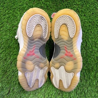 Jordan 11 Retro Platinum Tint (GS) SIZE 5Y/6.5W