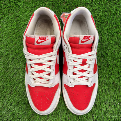 Dunk Low Championship Red SIZE 9.5M/11W