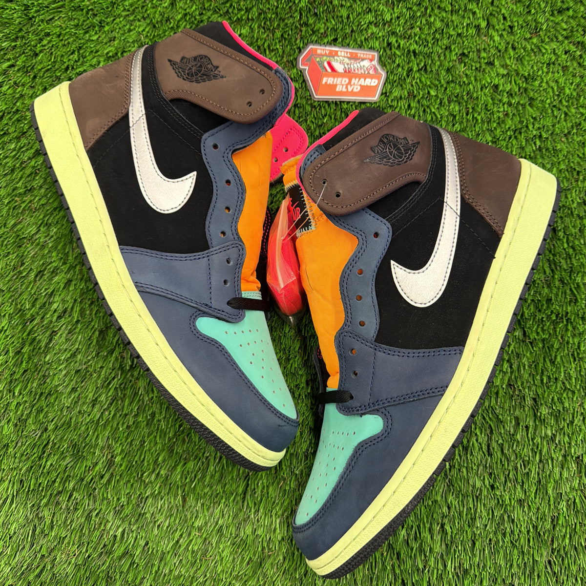 Air Jordan 1 Retro High 'Tokyo Bio Hack'