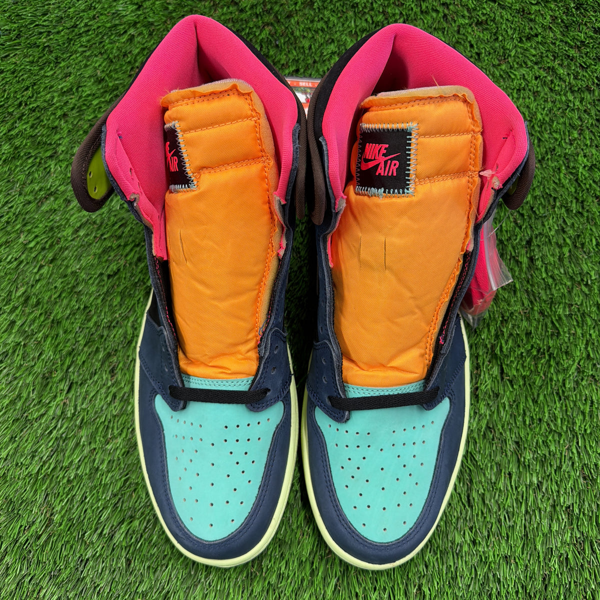 Air Jordan 1 Retro High 'Tokyo Bio Hack'