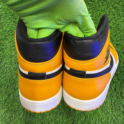 Air Jordan 1 Mid 'Reverse Yellow Toe'