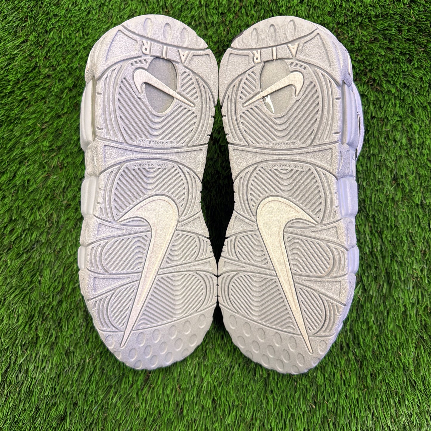 Nike Air More Uptempo GS 'Photon Dust Black'