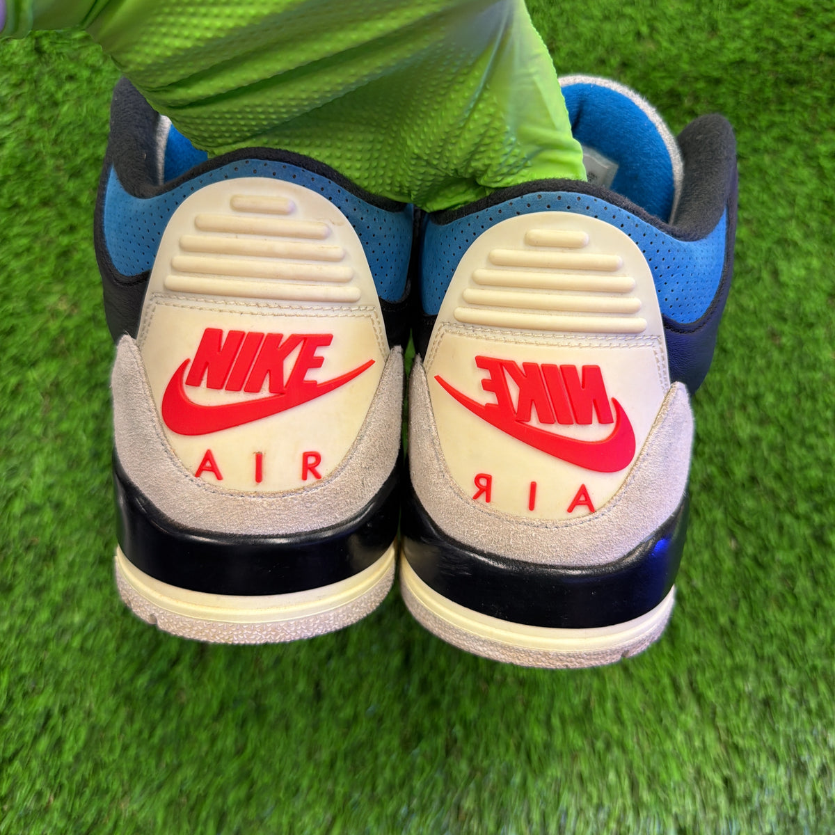 Jordan 3 Retro OG Rare Air SIZE