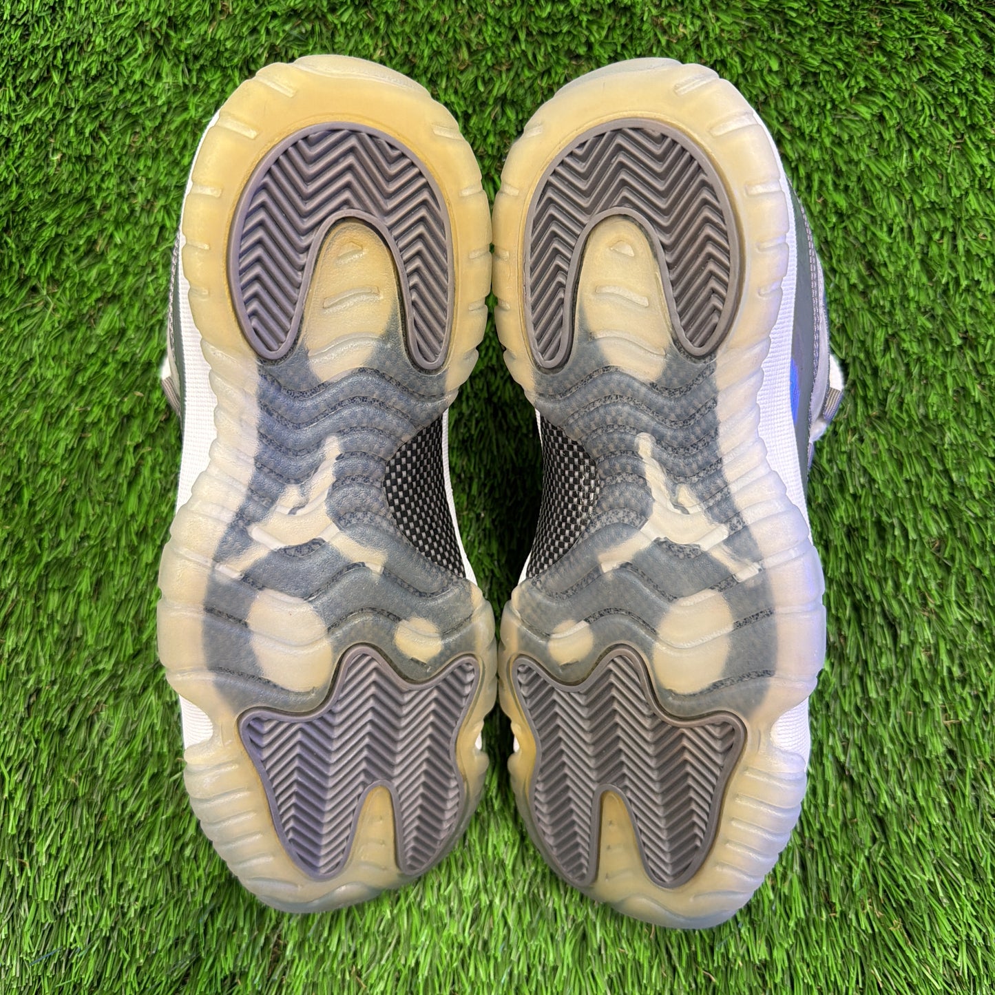 Air Jordan 11 Retro Low BG 'Cool Grey'