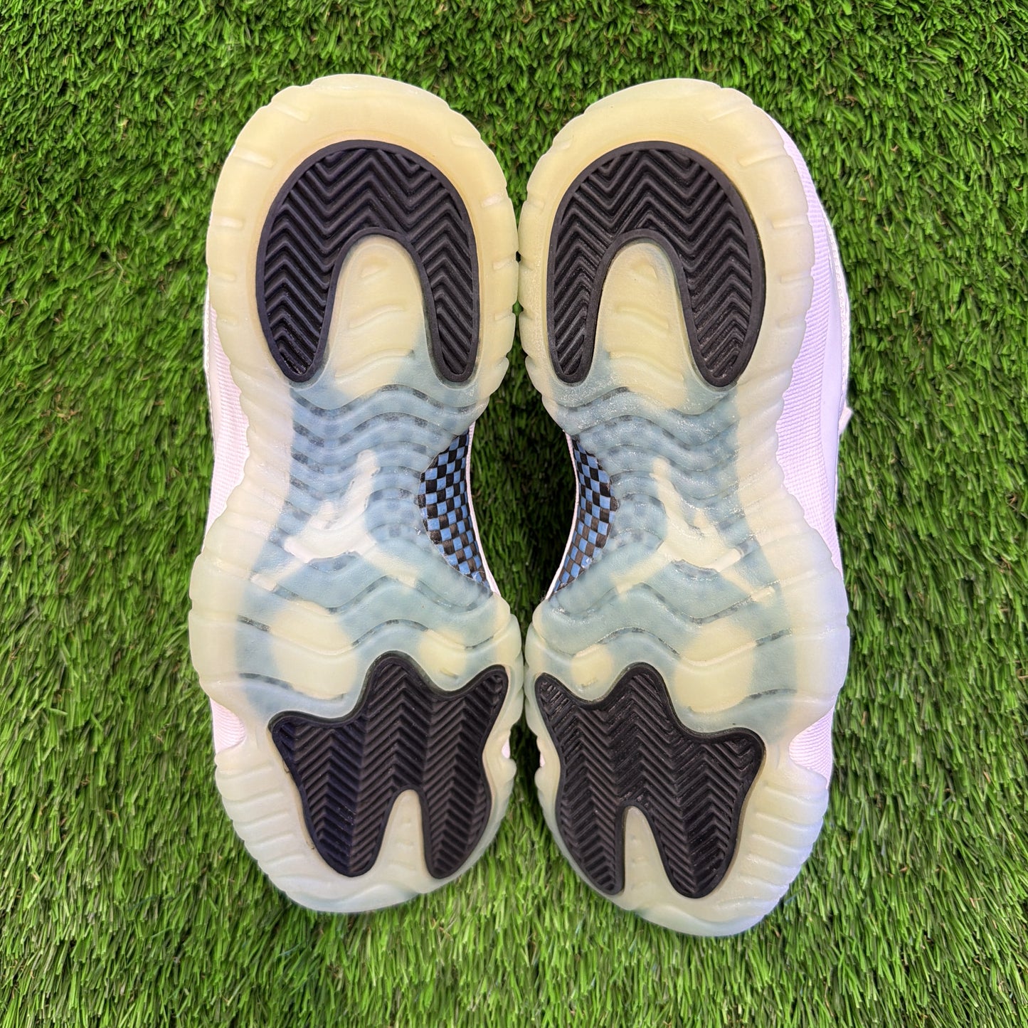 Air Jordan 11 Retro Low GS 'Legend Blue'