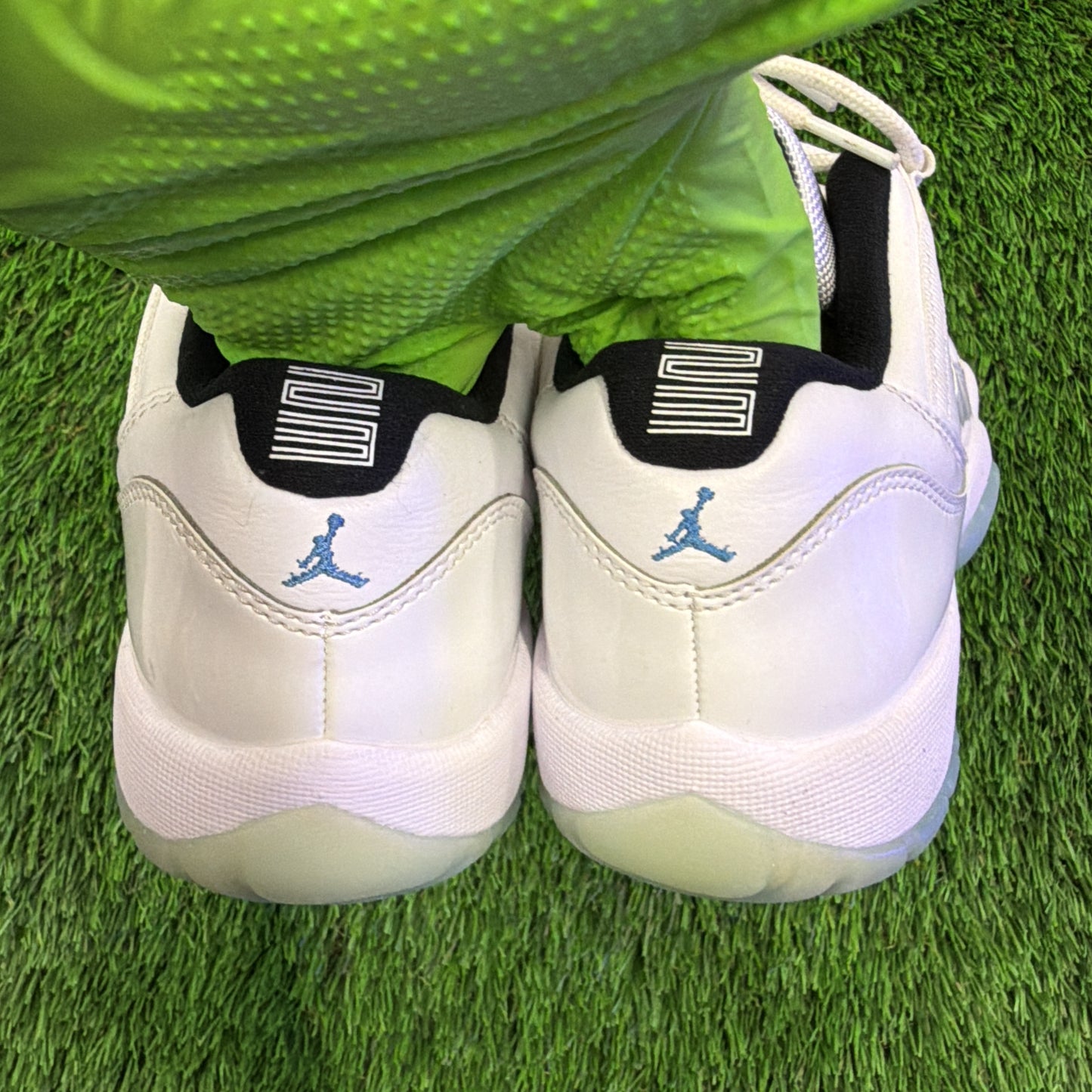 Air Jordan 11 Retro Low GS 'Legend Blue'