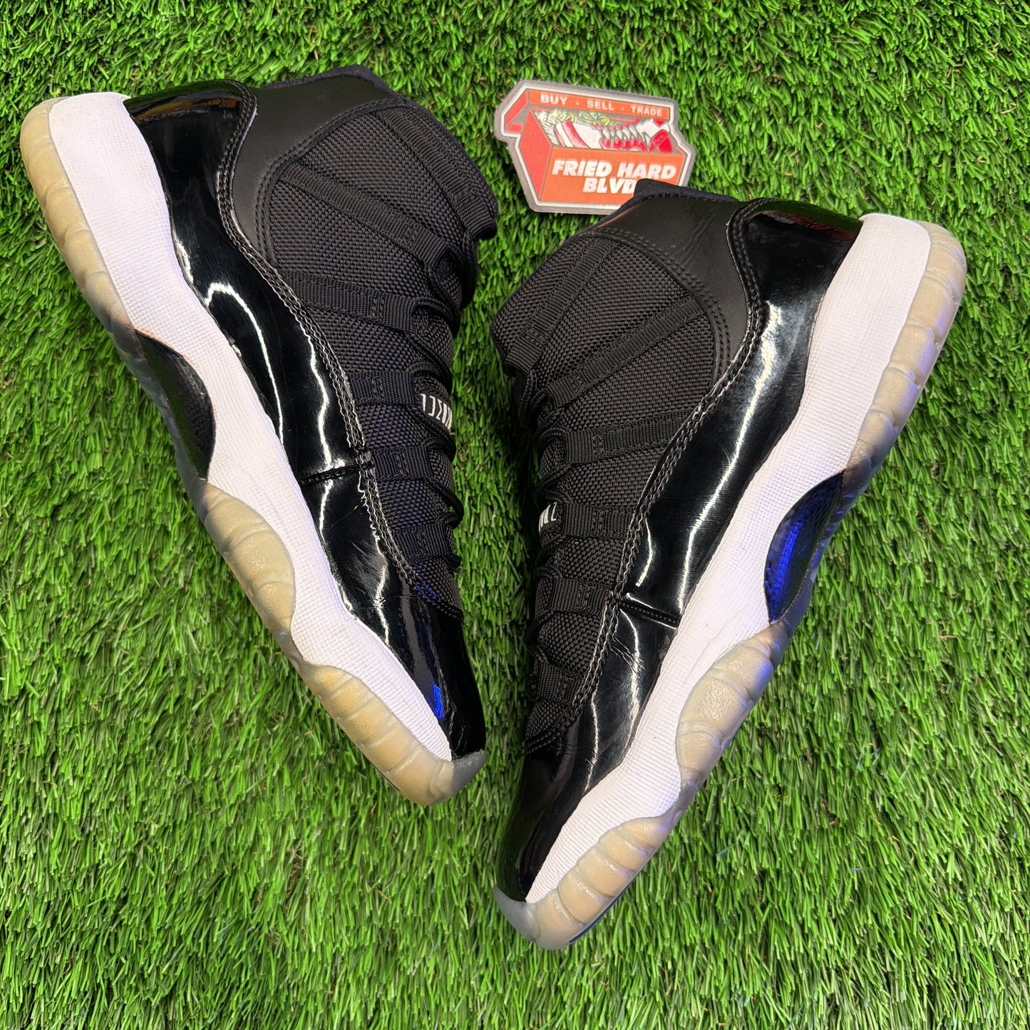 Air Jordan 11 Retro BG 'Space Jam' 2016