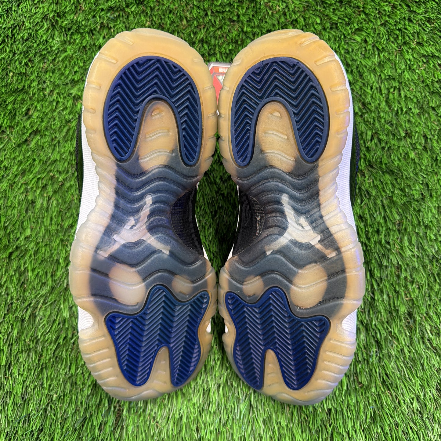 Air Jordan 11 Retro BG 'Space Jam' 2016