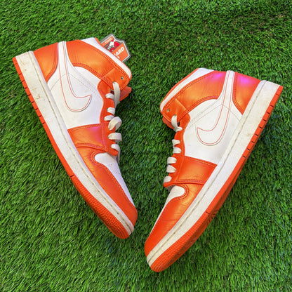 Air Jordan 1 Mid SE 'Turf Orange'