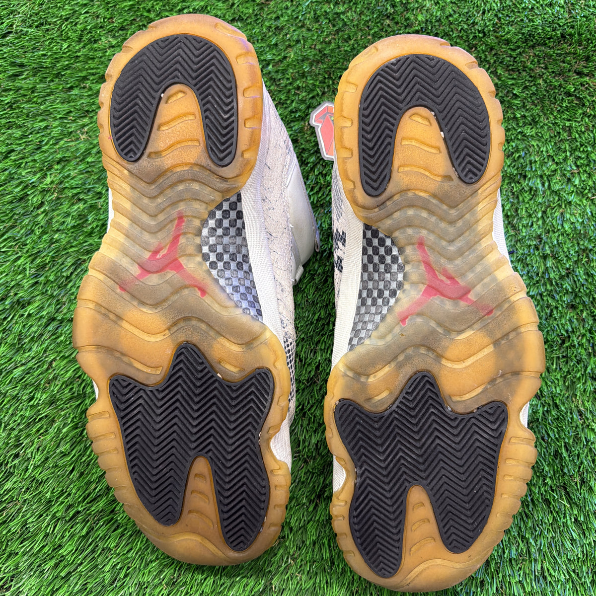 Air Jordan 11 Retro Low 'Light Bone Snakeskin'