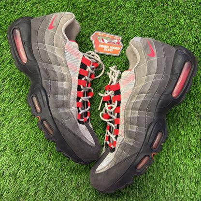 Air Max 95 Essential 'Red Stripe'