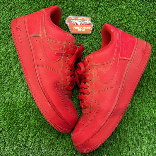 Air Force 1 Low '07 LV8 1 'Triple Red'