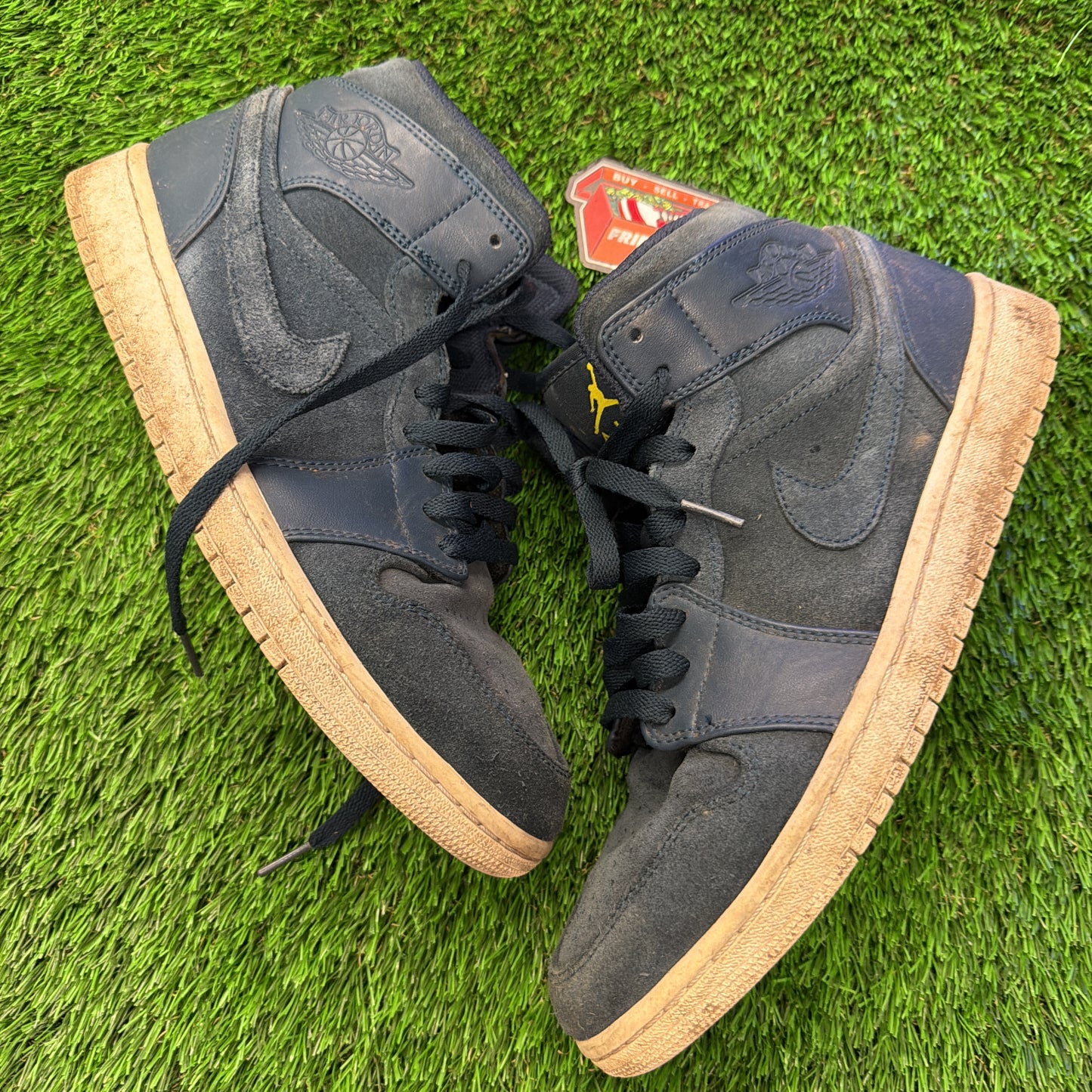 Air Jordan 1 Mid Blue Suede