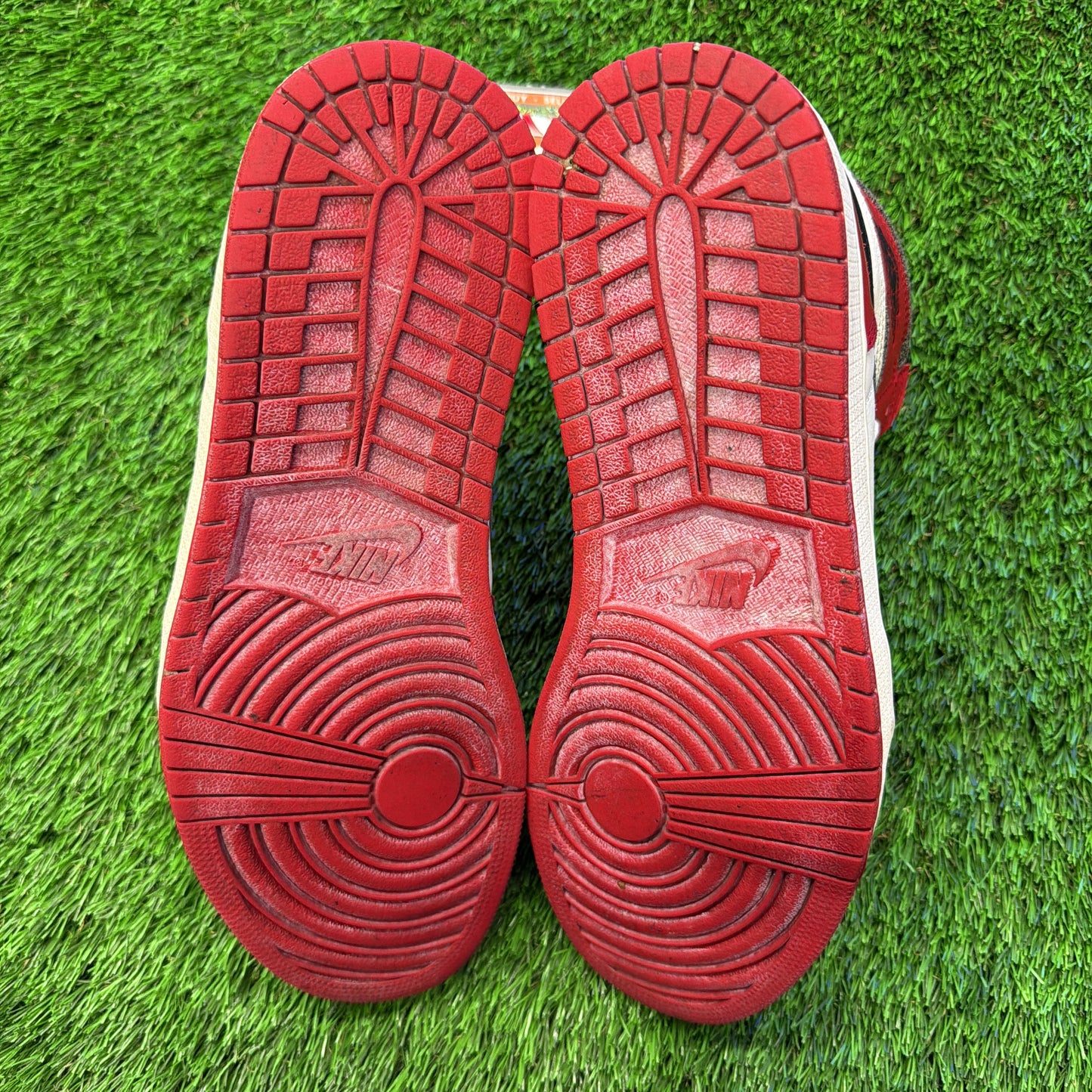 Jordan 1 Retro High OG Chicago Lost and Found