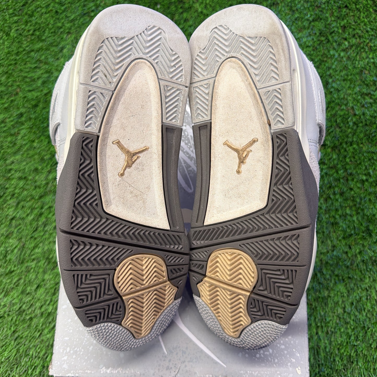 Air Jordan 4 Retro SE Craft 'Photon Dust'