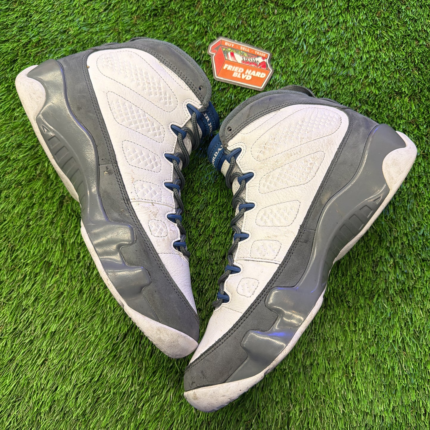 Air Jordan 9 Retro 'Flint Grey' 2026