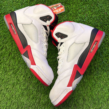 Air Jordan 5 Retro 'Fire Red' 2025