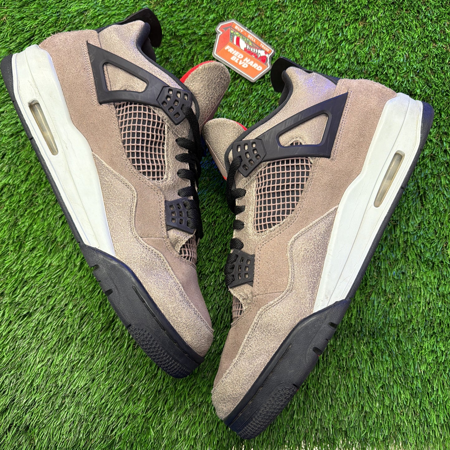 Air Jordan 4 Retro 'Taupe Haze'