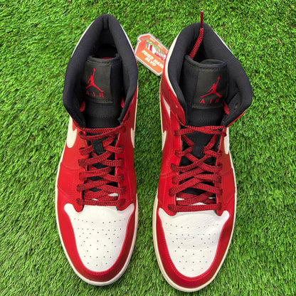 Air Jordan 1 Mid 'Gym Red'