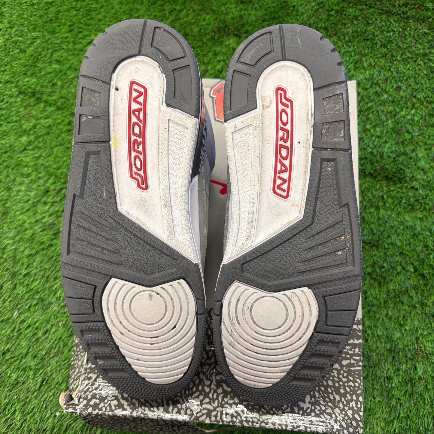 Air Jordan 3 Retro 'Cool Grey' 2021
