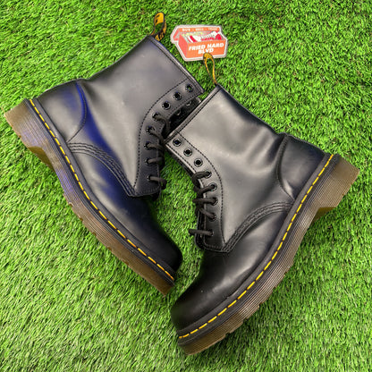 Dr. Martens Leather Lace Up Boot 'Black'
