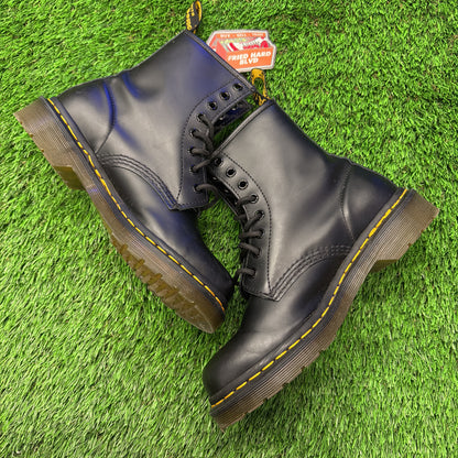 Dr. Martens Leather Lace Up Boot 'Black'