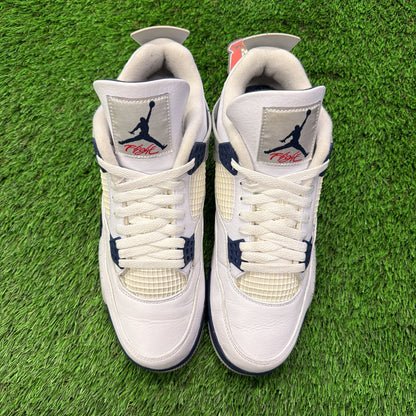 Air Jordan 4 Retro 'Midnight Navy'